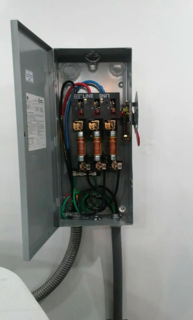 Three-phase disconnect switch installed for Smoke Detector Installation in Lynn